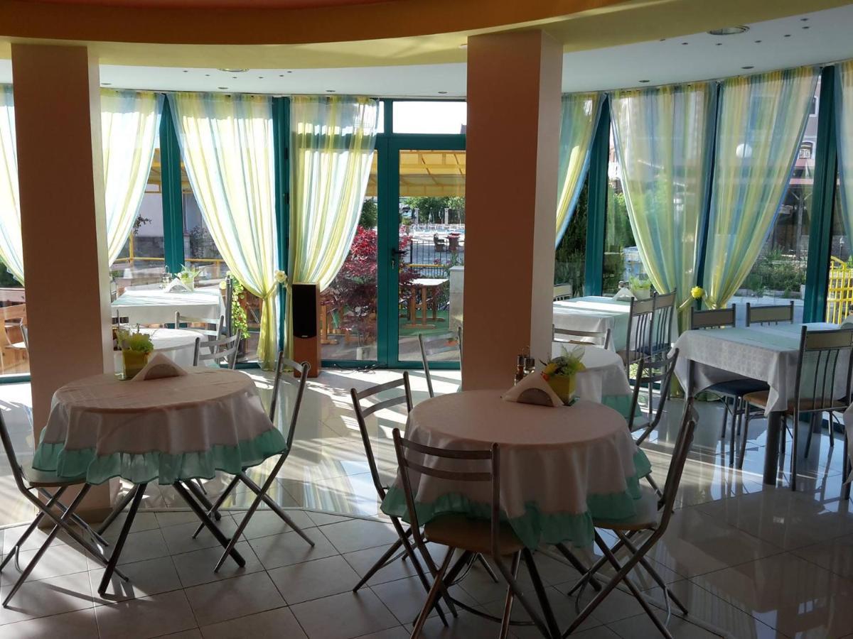 Hotel Sania Obzor Exterior foto